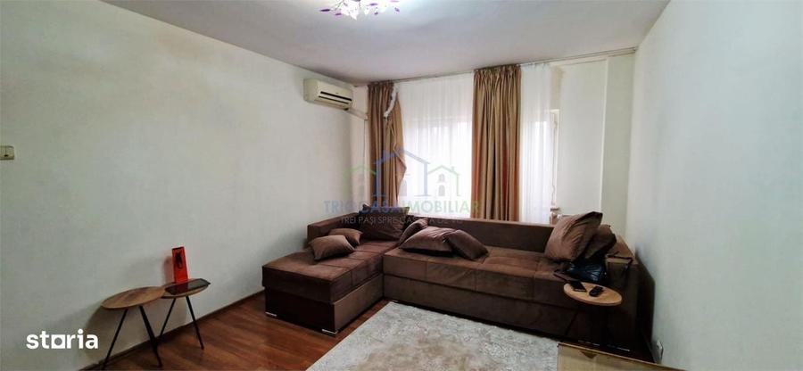 Apartament cu 4 camere decomandat în Central