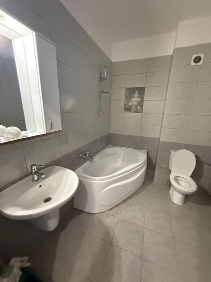 Garsonieră dublă 39mp- living + dormitor + balcon mare - Etaj 1 - 12