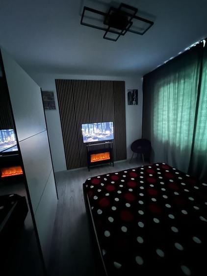 Apartament cu 2 camere decomandat în 1 Decembrie 1918