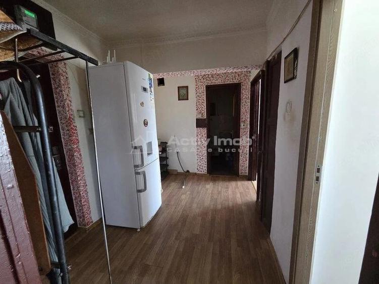 Apartament cu 2 camere decomandat în Căzănești (Râmnicu Vâlcea)