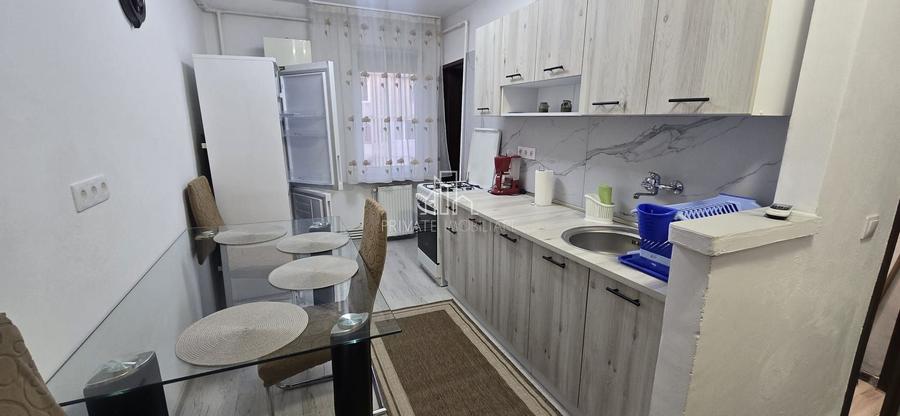 Apartament cu 2 camere decomandat în Tudor