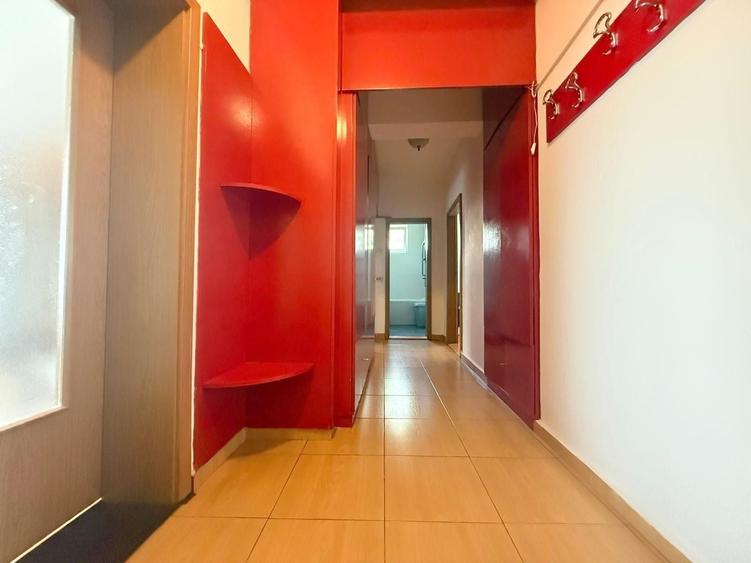 Apartament 3 camere de inchiriat, str. Bucuresti - 15
