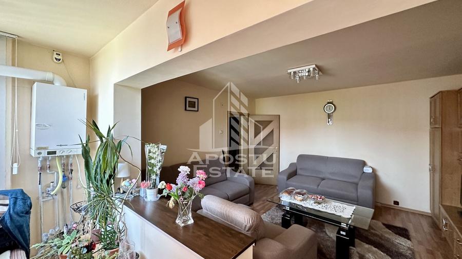 Apartament de vanzare cu 3 camere, decomandat, Aradului Timisoara - 4
