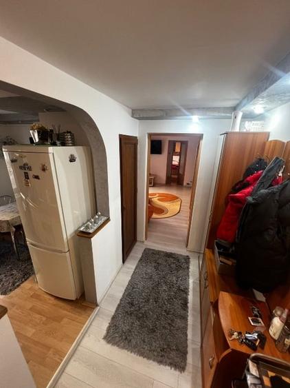 Apartament cu 2 camere semidecomandat în Nord-Est