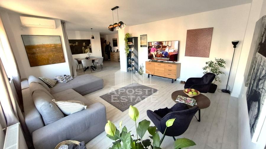 Apartament cu 3 camere decomandat, mobilat în Torontalului