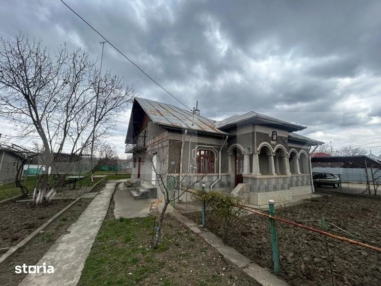 Casă cu 3 camere cu Teren 2700 Mp în Gura Ocniței