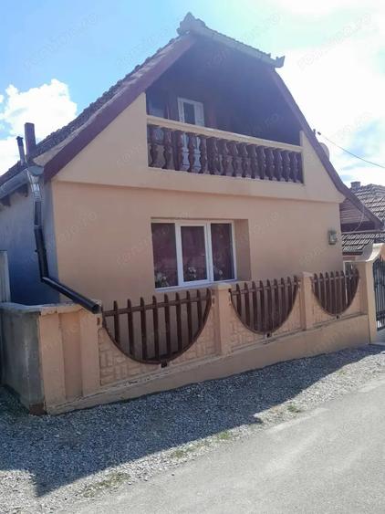 Casă cu 2 camere în Central