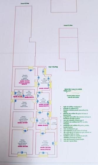 Casă cu 4 camere în Central
