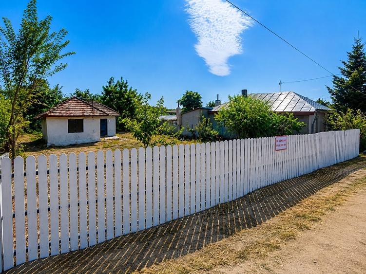 Spațiu comercial, în Răducești