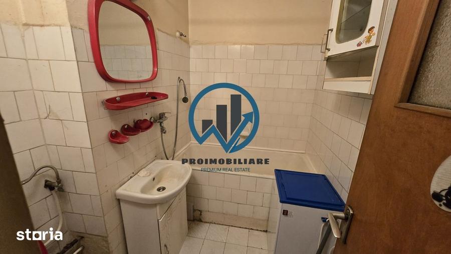 Apartament cu 3 camere în Craiovei