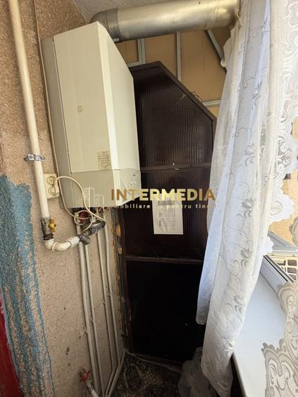 Apartament cu 2 camere decomandat, mobilat în Cetate