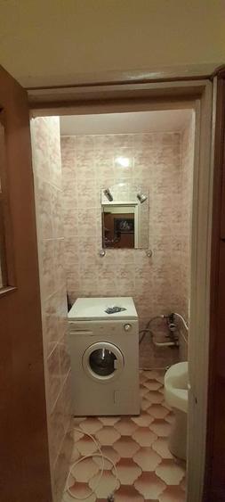 Apartament cu 4 camere semidecomandat în Iancului