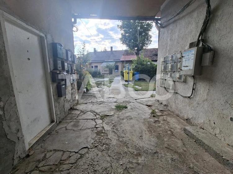 Garsonieră decomandată în Orașul de Jos