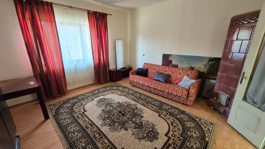 Casă individuală cu 5 camere cu Canalizare în Cetățuie