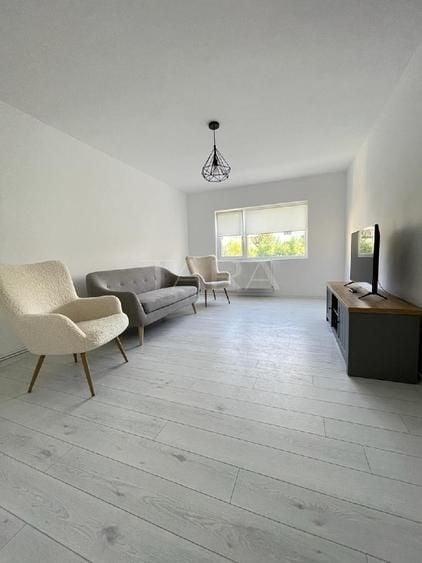 Apartament cu 2 camere decomandat, mobilat în Zorilor