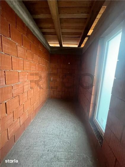 Casă cu 4 camere cu Teren 650 Mp în Oncea