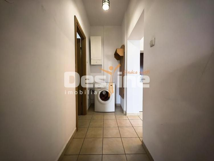 Apartament cu 2 camere semidecomandat, mobilat în Bularga