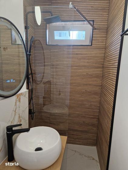 Apartament cu 2 camere, mobilat în Central
