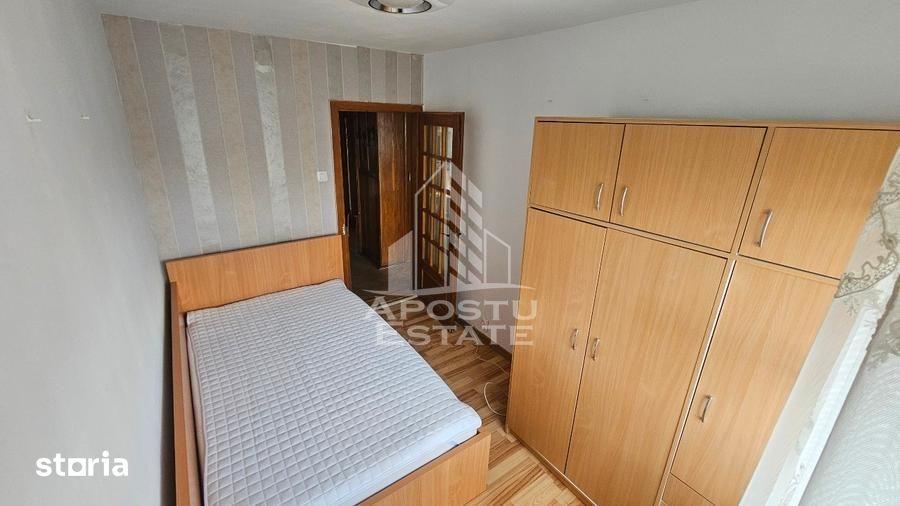 Apartament cu 3 camere în Lipovei