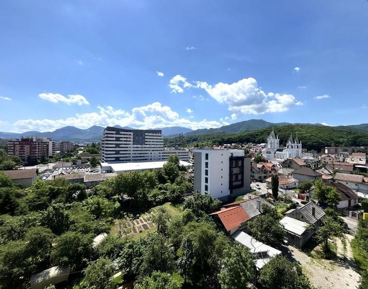 Apartament cu 2 camere decomandat în Răcădău