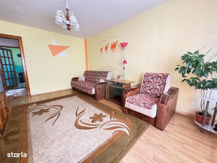 Apartament 2 camere decomandate cu balcon in Vasile Aaron - 3