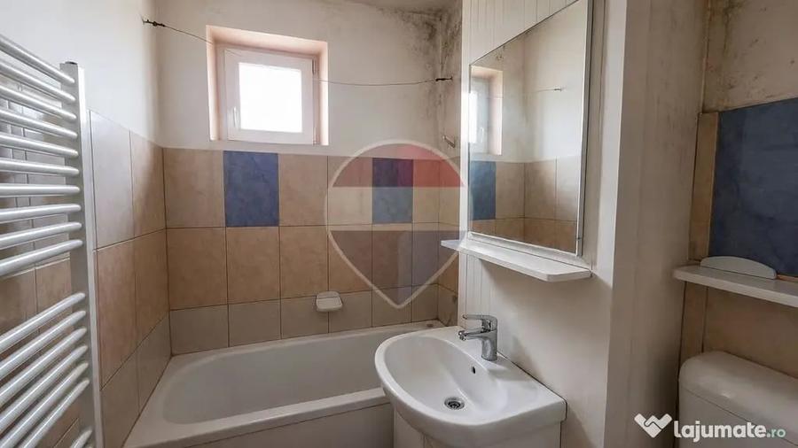 Apartament cu 2 camere nedecomandat în Central