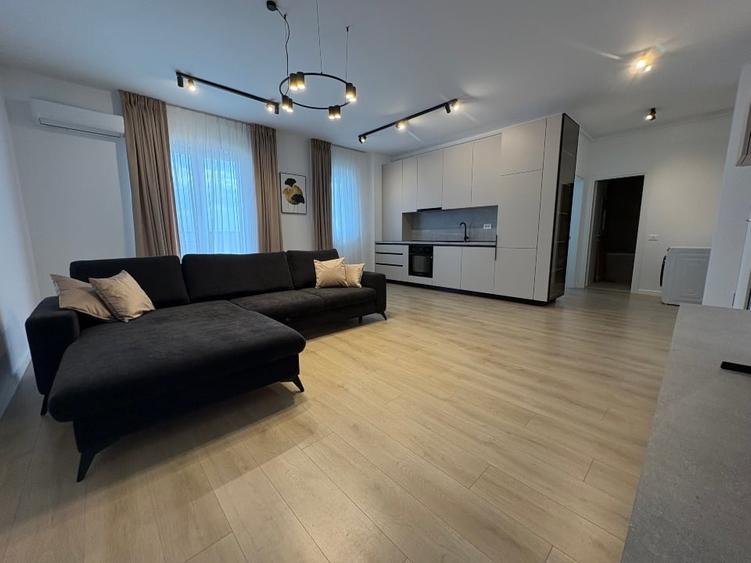 Apartament cu 2 camere semidecomandat, mobilat în Torontalului