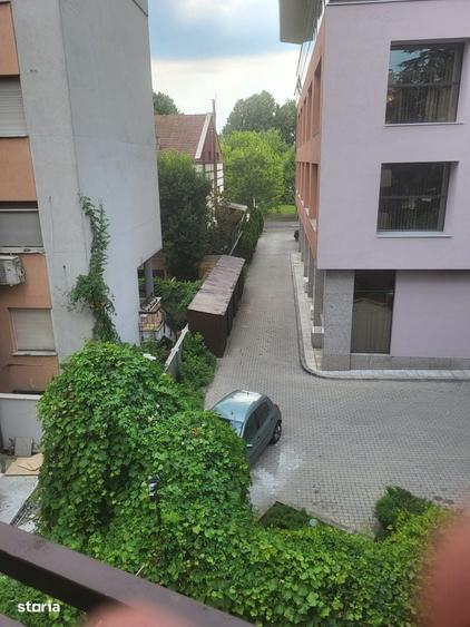 Apartament cu 4 camere în Herăstrău