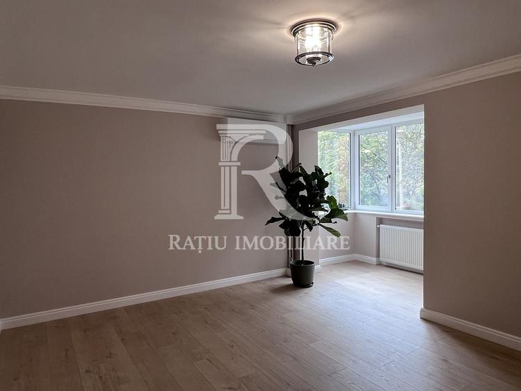 Apartament cu 2 camere decomandat în Decebal