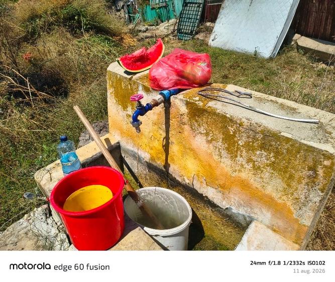 Casă individuală cu 2 camere cu Teren 2300 Mp în Pietrele