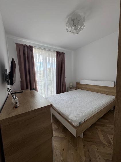 Apartament cu 2 camere decomandat în Soarelui