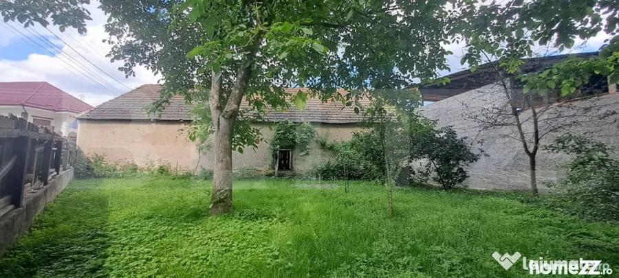 Casă cu 5 camere cu Teren 500 Mp în Berivoi