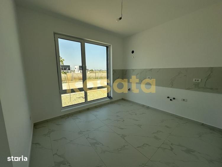 Casă cu 4 camere în Domnești