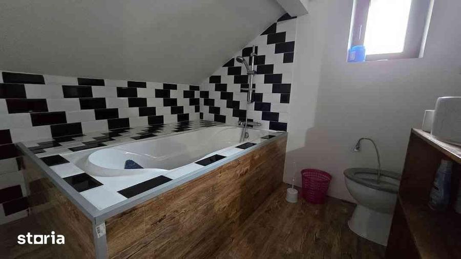 Casă cu 3 camere cu Teren 750 Mp în Rediu