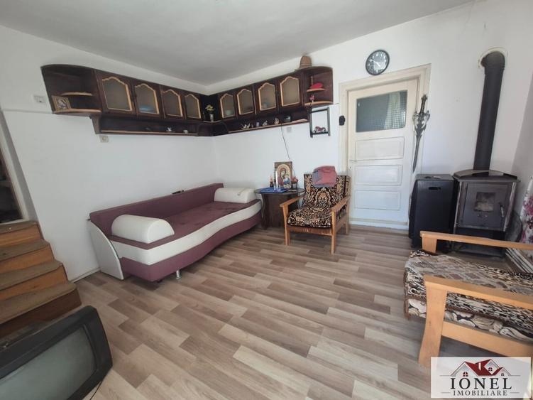 Casă individuală cu 3 camere cu Teren 700 Mp în Cricău