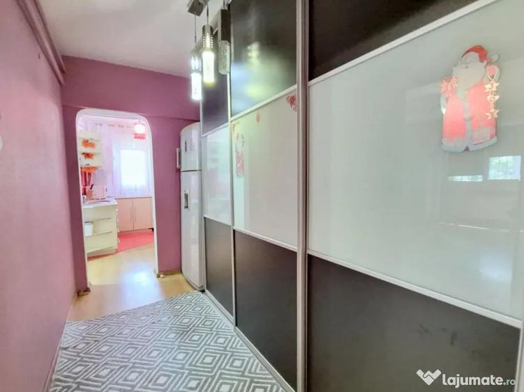 Apartament cu 2 camere decomandat, mobilat în Micro 17