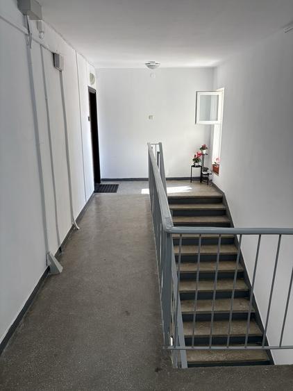 Apartament cu 3 camere decomandat în Beller
