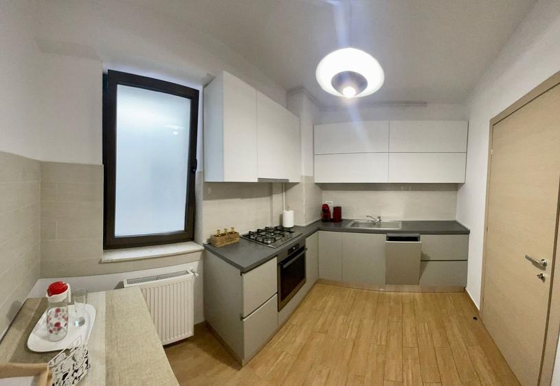 Apartament cu 3 camere decomandat, mobilat în Herăstrău