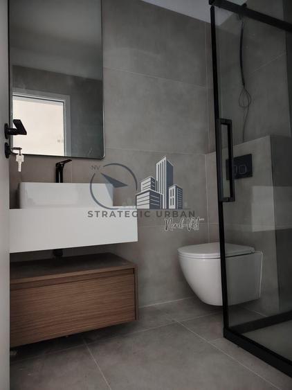 Apartament cu 3 camere semidecomandat în Florești
