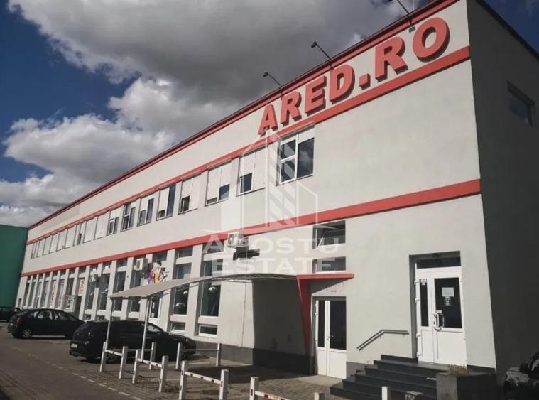 Birou, de 50 mp, în UTA