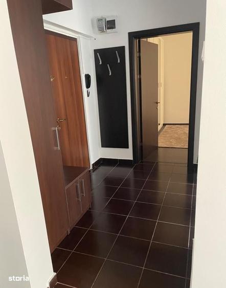 Apartament cu 3 camere decomandat în Alexandru Obregia