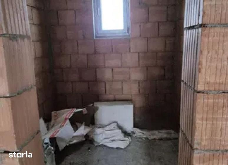 Casă cu 3 camere cu Teren 500 Mp în Ciritei