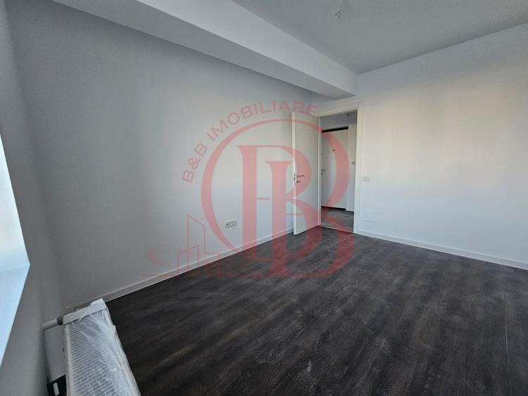 Apartament cu 3 camere semidecomandat în Theodor Pallady