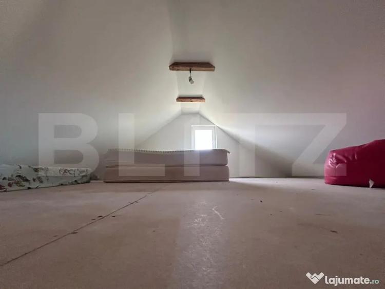 Casă cu 3 camere cu Teren 400 Mp în Central