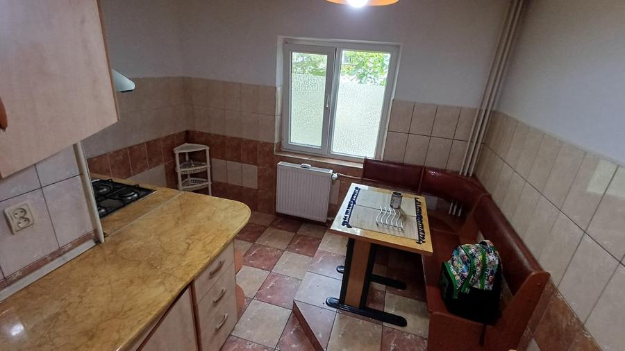 Apartament cu 2 camere decomandat, mobilat în Rahova