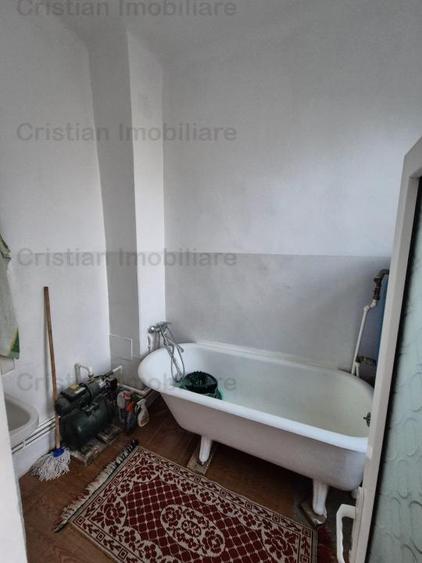 Casă cu 3 camere cu Canalizare în Apollo