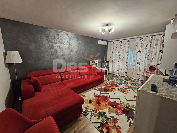 Apartament cu 2 camere decomandat, mobilat în Tomești