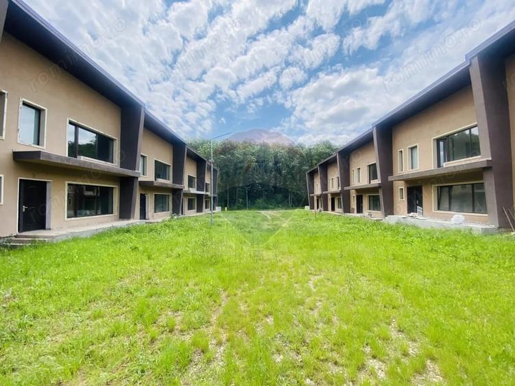Casă cu 4 camere cu Teren 286 Mp în Ghermănești