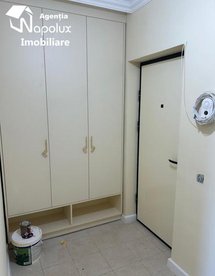 Apartament cu 2 camere semidecomandat, mobilat în Borhanci