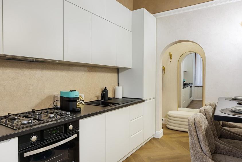 Apartament cu 2 camere decomandat în Central